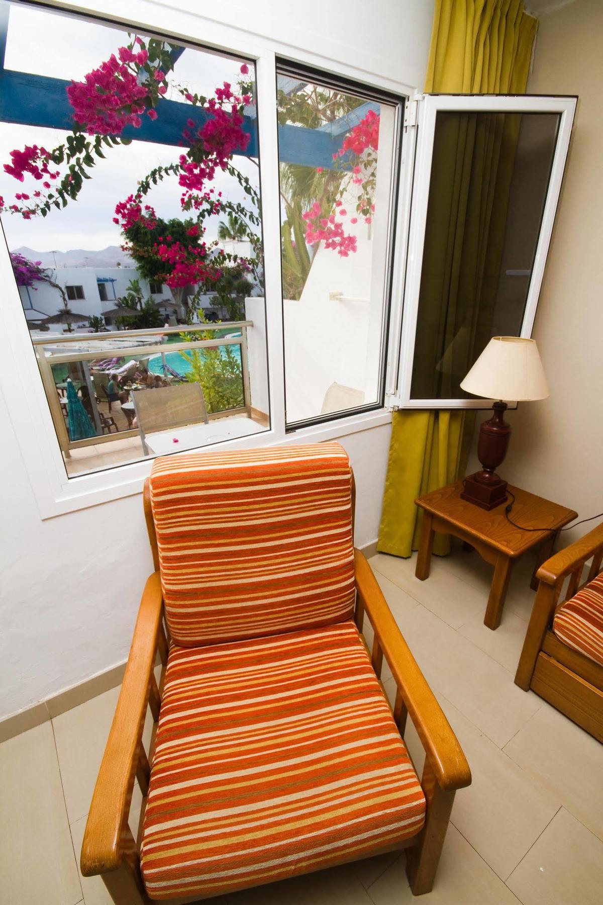 Apartamentos Parque Tropical En Lanzarote Пуэрто дель Кармен Экстерьер фото