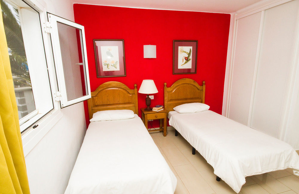Apartamentos Parque Tropical En Lanzarote Пуэрто дель Кармен Экстерьер фото