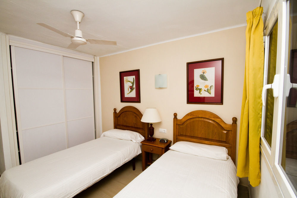 Apartamentos Parque Tropical En Lanzarote Пуэрто дель Кармен Экстерьер фото