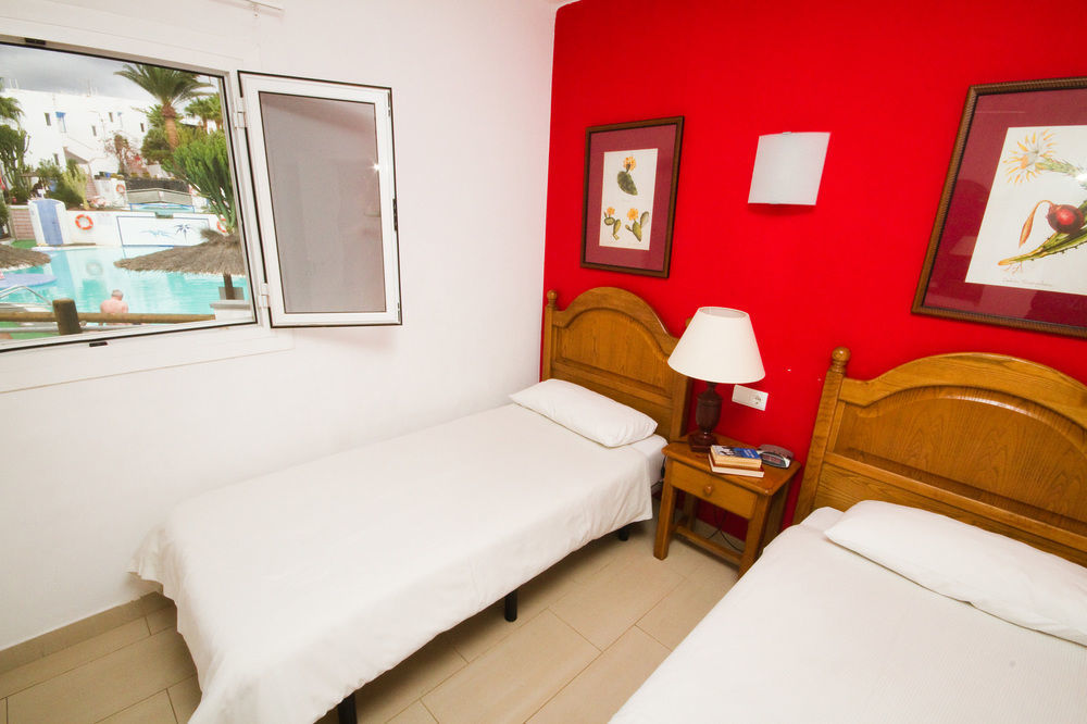Apartamentos Parque Tropical En Lanzarote Пуэрто дель Кармен Экстерьер фото